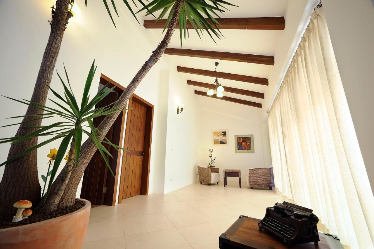 Sunlax B&B Yilan Exterior photo