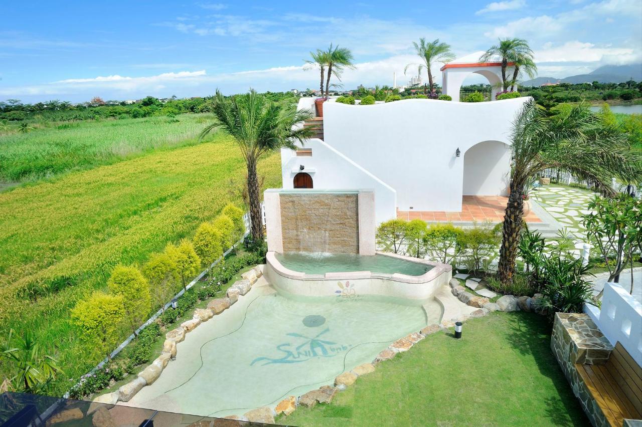 Sunlax B&B Yilan Exterior photo